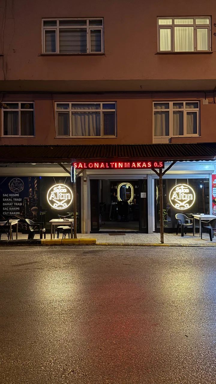 Salon Altın Makas — galeri görseli 1/4